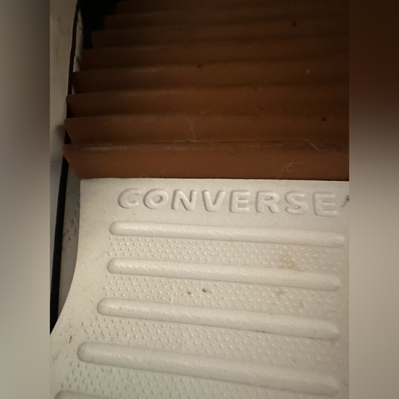 Women’s Converse Platform Tennies 8.5 - Picture 2 of 6